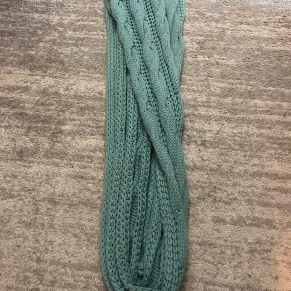 Infinity Scarf - Picture 2 of 5